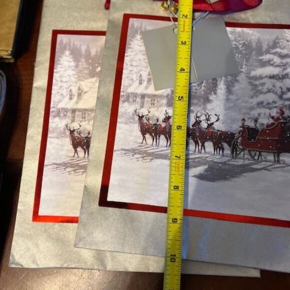 Holiday Gift Bags & Boxes Set With Santa Design & Festive Colors 52 pieces - Picture 8 of 12